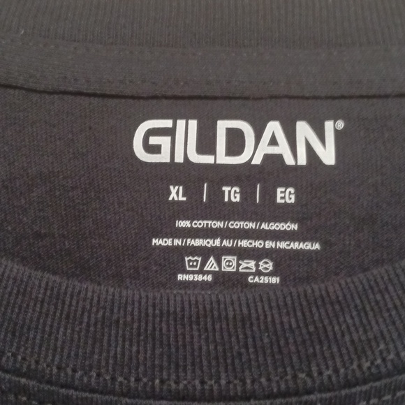Gildan XL Black Graphic T-shirt - Picture 3 of 3